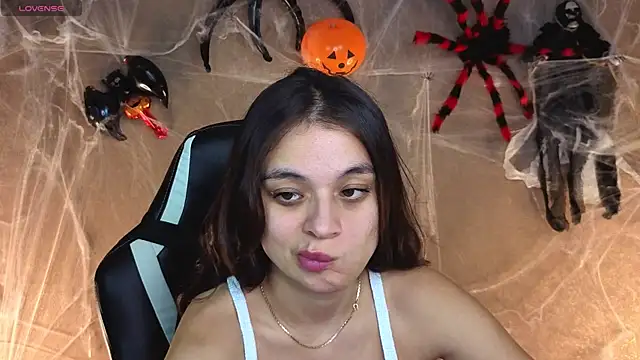 Leila_Hefner's cam snapshot