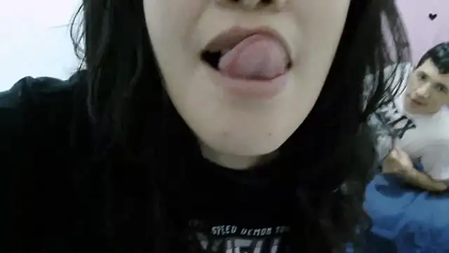 luxandracon23's cam snapshot