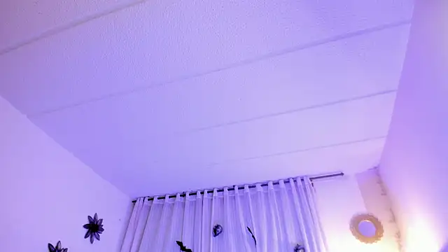 party-naugthysex's cam snapshot