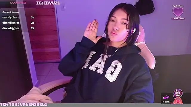 Moonbell_bell's cam snapshot