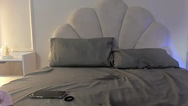 Candaceoweens's cam snapshot