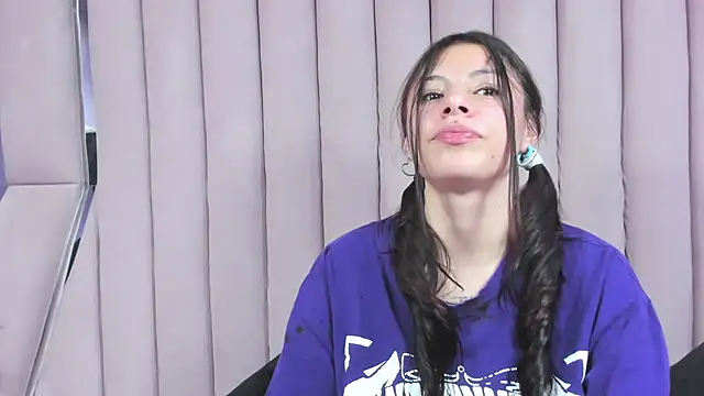 Sasha_Petitte's cam snapshot