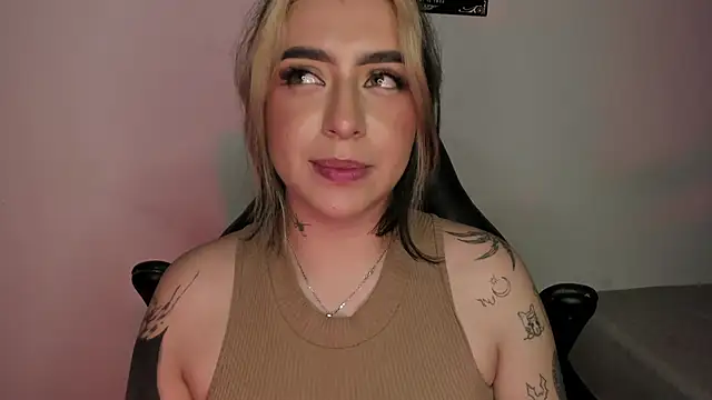 AnnikaMerliahh_'s cam snapshot