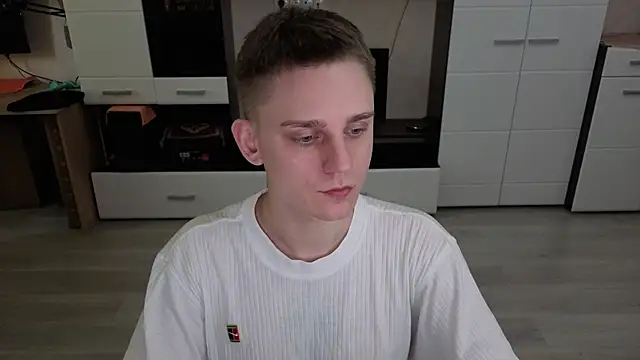 angryzan's cam snapshot