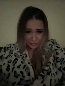 iSelena's cam snapshot