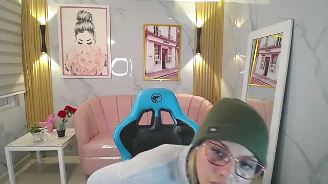 Jade_Jones_a's cam snapshot