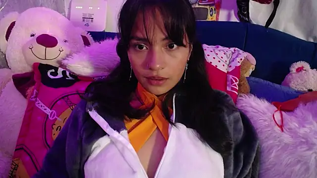 Samara_Homescapes's cam snapshot