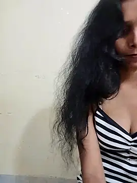 Brown__girl's cam snapshot