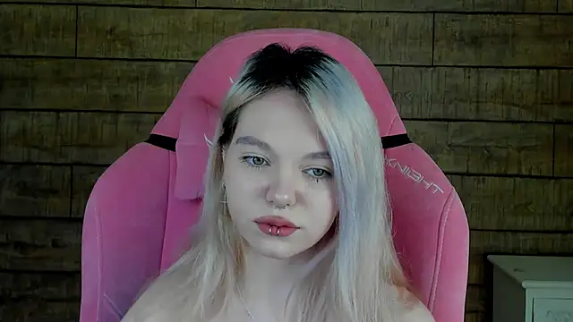 AnnaDelon's cam snapshot