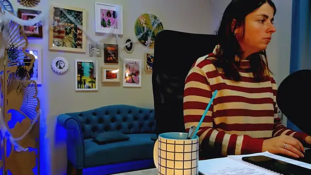 MartaEdams's cam snapshot