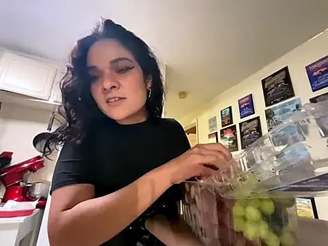 Naughtyghost_'s cam snapshot