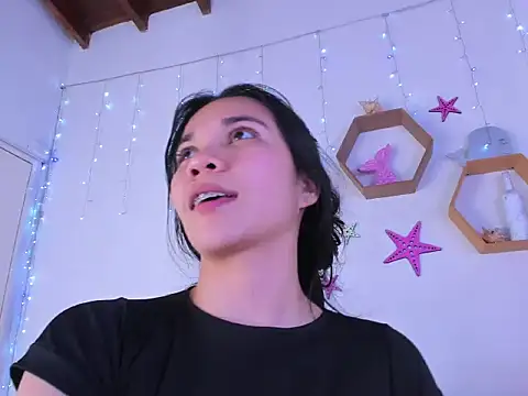 Emiily_Parkerr's cam snapshot