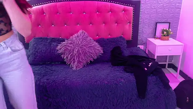 Natalie_loffreda's cam snapshot