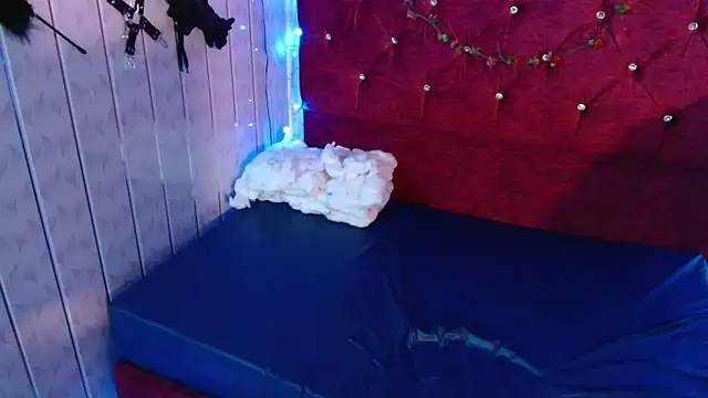 Emiily_Johamson's cam snapshot