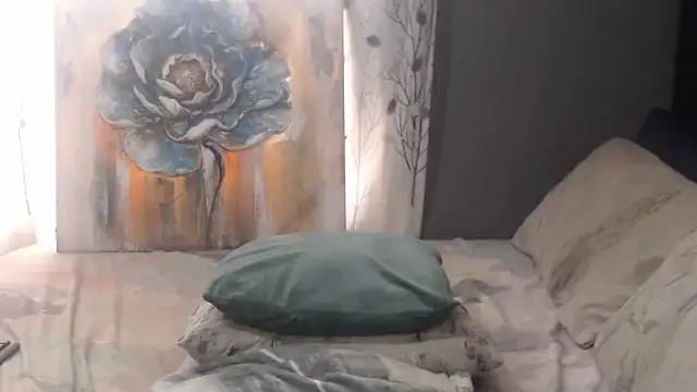 SEXYHUGEASS21's cam snapshot