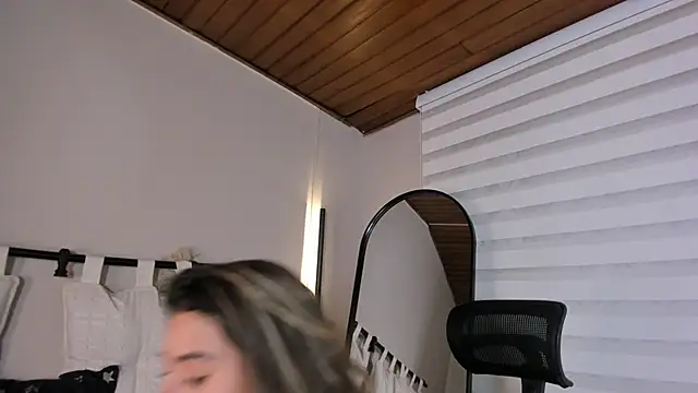 Rachell_criss's cam snapshot