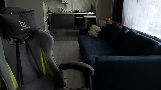 BelleWild's cam snapshot