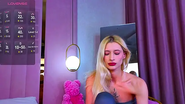 Monica_Leen's cam snapshot