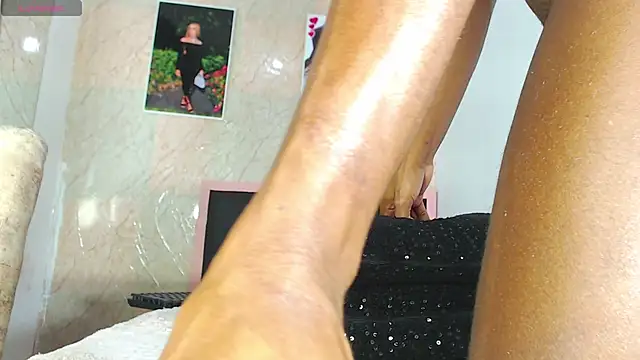 k_stormi_ live sex cam