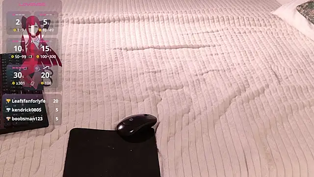 Lucy_Shaw's cam snapshot