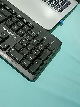 colombianito-xxx's web cam