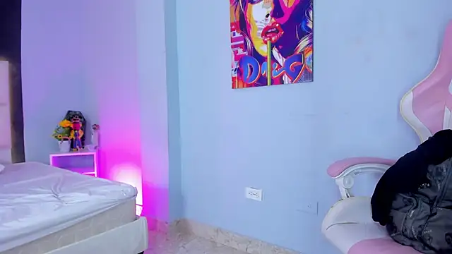 FoxyStarr's cam snapshot