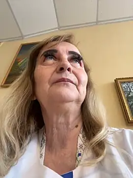 Irina2909@xh's cam snapshot