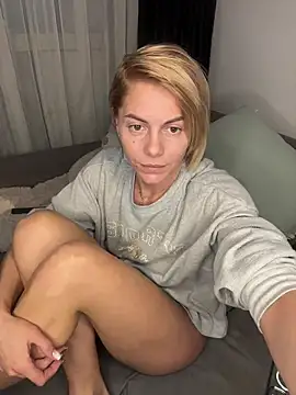 tanyagrey's cam snapshot