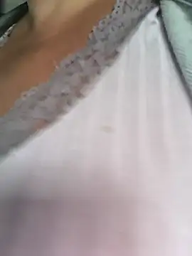 jusichka's cam snapshot