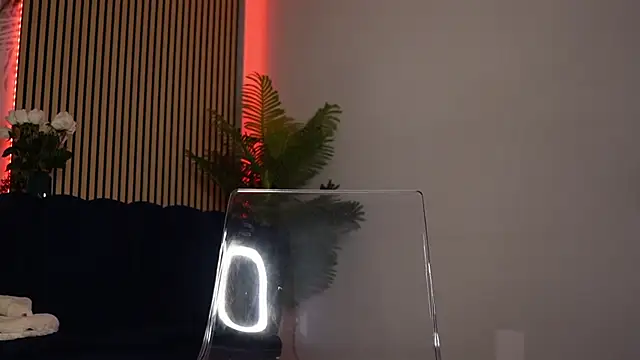 LeahSauvage's cam snapshot