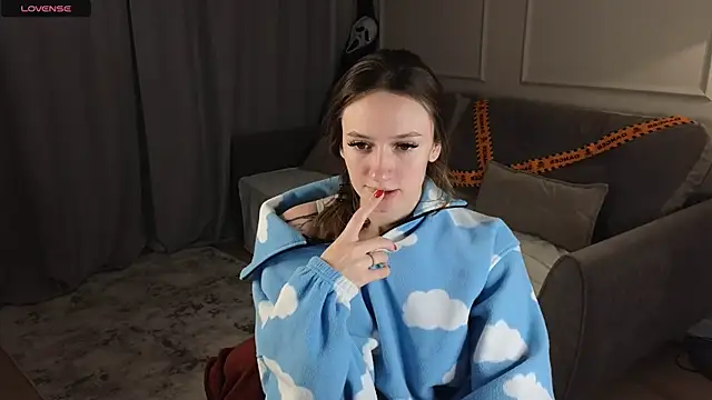 cutienaughtygirl's cam snapshot