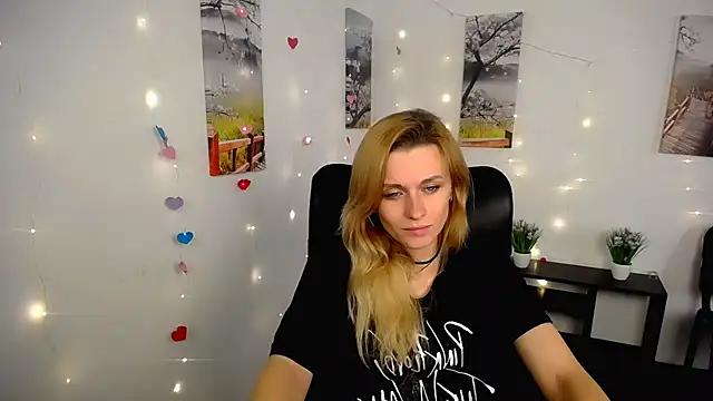 PeppyMia's cam snapshot