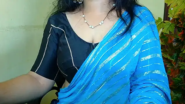 Mallu_MayaMadhav's cam snapshot