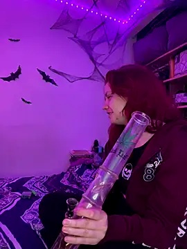 Nina-Chick777 live sex cam