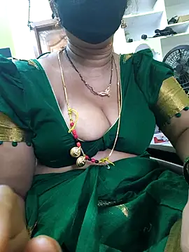 hot-telugu-queen's cam snapshot