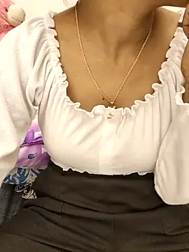 Sweets-jaanu live sex cam