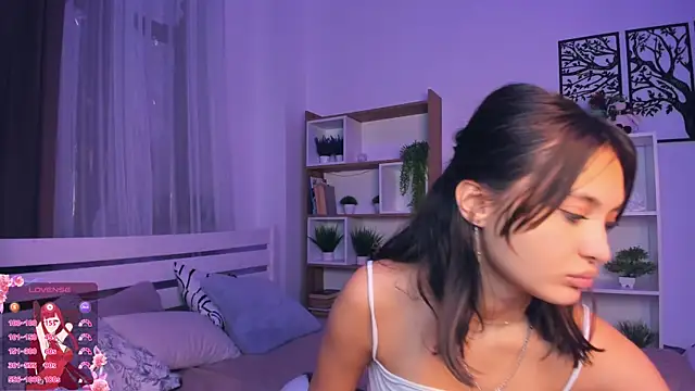 FunnyyMonkeyy's cam snapshot