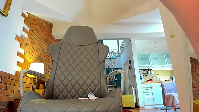 Aliceginger99's cam snapshot