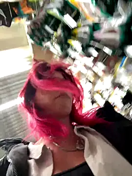 RiriRoseey's cam snapshot