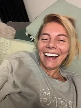 tanyagrey's cam snapshot