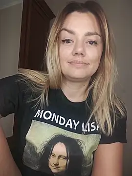 KrissSexi's cam snapshot