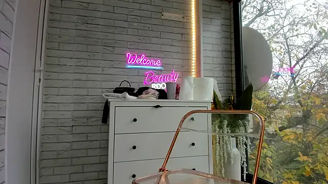 Britney_Charm_ live sex cam