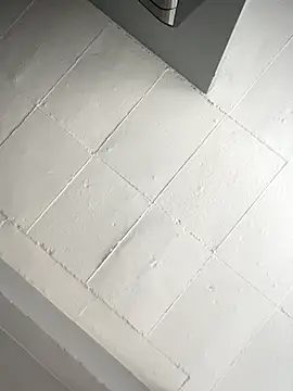 Curveysinaa's cam snapshot