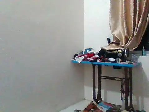 Mainay0033's cam snapshot