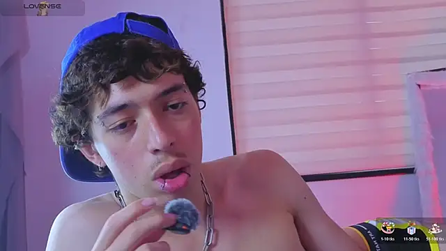 Otter_Star's cam snapshot