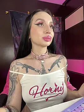 Molly__Moon's cam snapshot