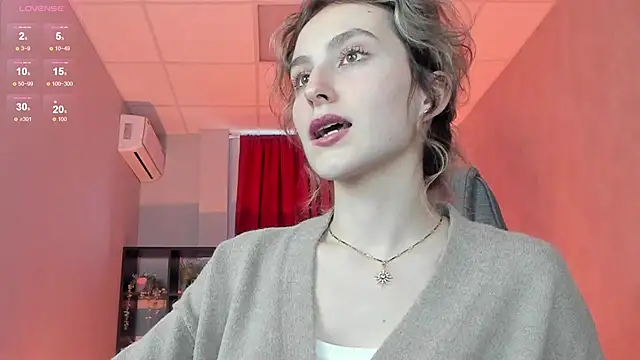 LuxRayi's cam snapshot