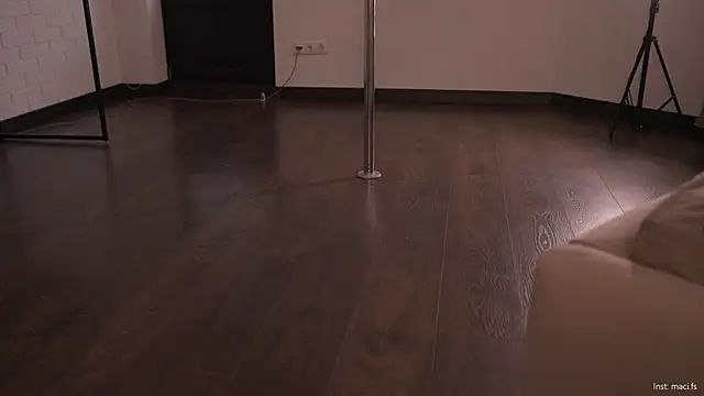 Faster_maci live sex cam