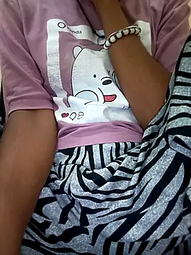 Alia-00's cam snapshot