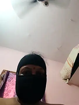 pujapujarrrr live sex cam